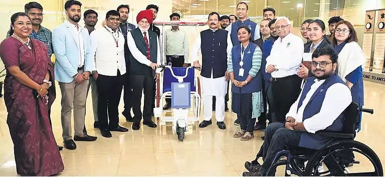 केंद्रीय मंत्री श्रीपद नाइक ने AMTZ में 1 मेगावाट सौर पार्क का उद्घाटन किया केंद्रीय मंत्री श्रीपद नाइक ने AMTZ में 1 मेगावाट सौर पार्क का उद्घाटन किया
