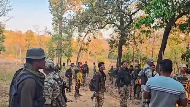 सुकमा मुठभेड़ में 16 नक्सली मारे गए, दो जवान घायल सुकमा मुठभेड़ में 16 नक्सली मारे गए, दो जवान घायल