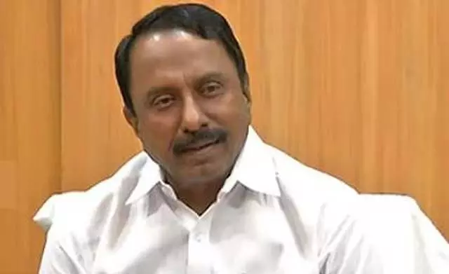Tamil Nadu: सेनगोट्टैयन की अचानक दिल्ली यात्रा Tamil Nadu: सेनगोट्टैयन की अचानक दिल्ली यात्रा