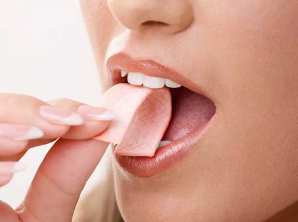 Health Tips : च्युइंगम से बढ़ सकता है माइक्रोप्लास्टिक, कैंसर का खतरा Health Tips : च्युइंगम से बढ़ सकता है माइक्रोप्लास्टिक, कैंसर का खतरा