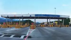 चेन्नई आउटर रिंग रोड पर टोल शुल्क 1 अप्रैल से बढ़ा दिया गया चेन्नई आउटर रिंग रोड पर टोल शुल्क 1 अप्रैल से बढ़ा दिया गया