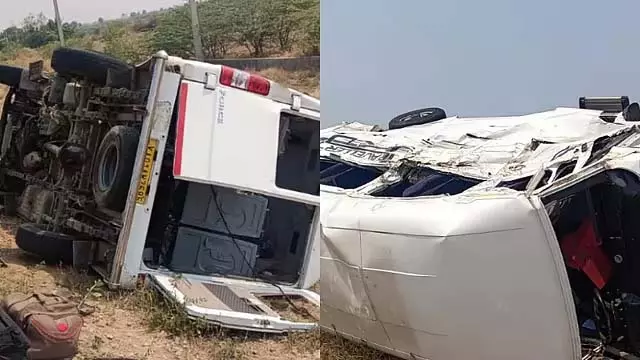 चित्रदुर्ग में ट्रेन पलटने से तीन लोगों की मौत, नंजनगुड में तीन डूबे चित्रदुर्ग में ट्रेन पलटने से तीन लोगों की मौत, नंजनगुड में तीन डूबे