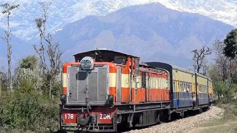 नवरात्र पर नूरपुर-बैजनाथ-पपरोला के बीच चलेंगी दो अतिरिक्त रेल नवरात्र पर नूरपुर-बैजनाथ-पपरोला के बीच चलेंगी दो अतिरिक्त रेल