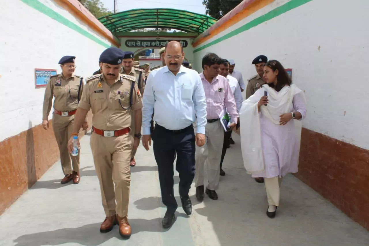 Meerut: जेल से नारी निकेतन तक व्यवस्थाओं की पड़ताल Meerut: जेल से नारी निकेतन तक व्यवस्थाओं की पड़ताल