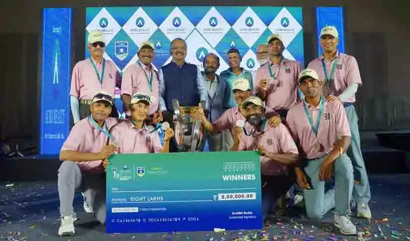 Golf: ऑरो रियल्टी टी9 चैलेंज कप में बंकर बस्टर्स चैंपियन बने Golf: ऑरो रियल्टी टी9 चैलेंज कप में बंकर बस्टर्स चैंपियन बने