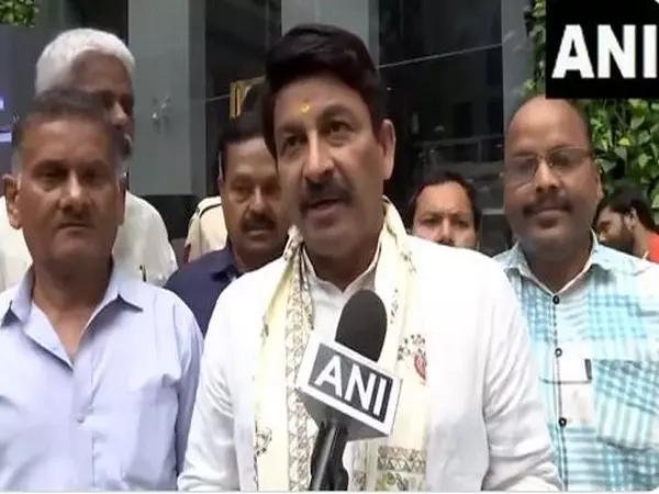 मुस्लिम नेता वक्फ बिल पर अपने समुदाय से लगातार झूठ बोल रहे हैं: BJP MP ने ओवैसी पर साधा निशाना मुस्लिम नेता वक्फ बिल पर अपने समुदाय से लगातार झूठ बोल रहे हैं: BJP MP ने ओवैसी पर साधा निशाना
