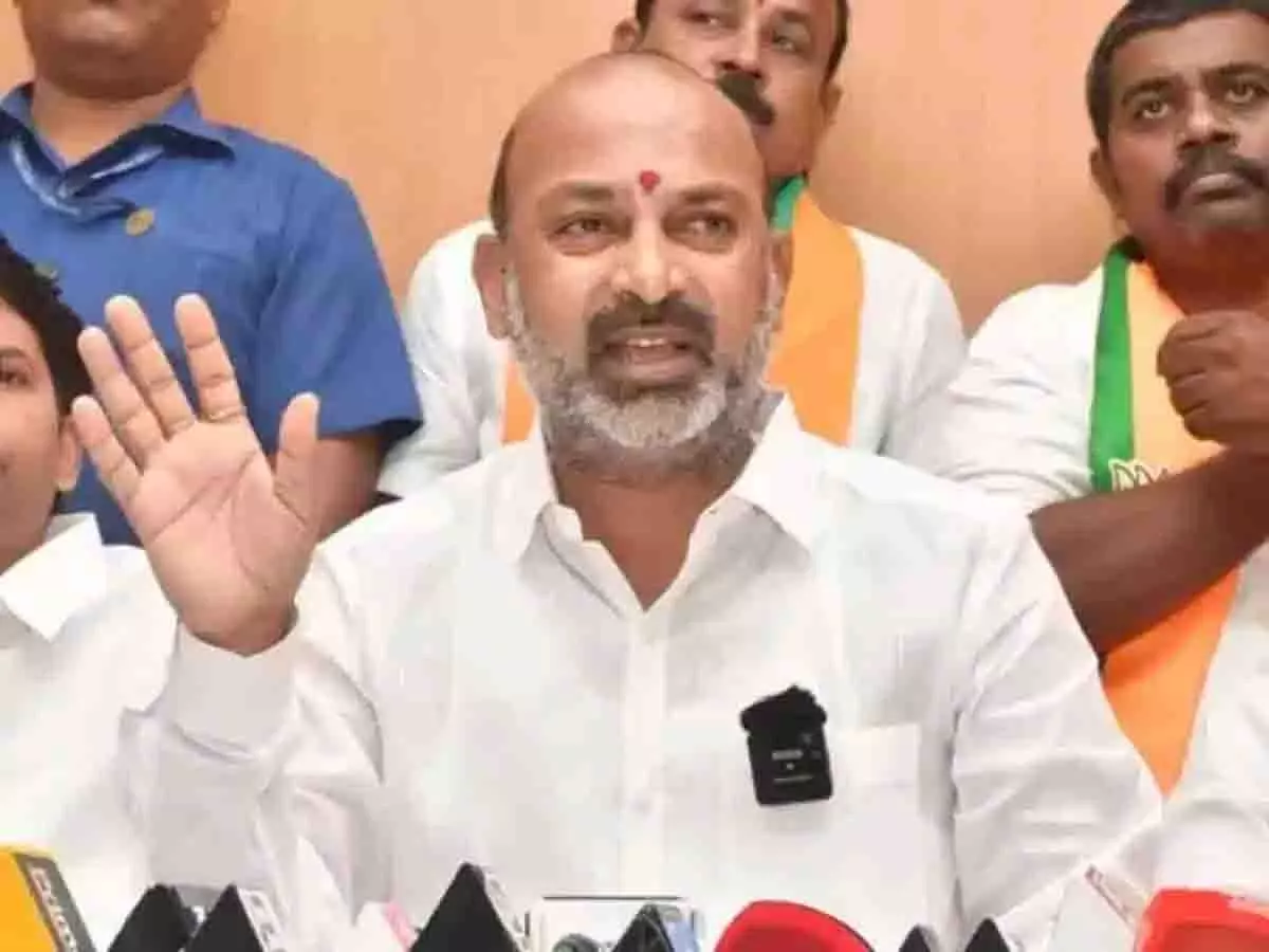 वक्फ संशोधन विधेयक को कोई नहीं रोक सकता: Bandi Sanjay वक्फ संशोधन विधेयक को कोई नहीं रोक सकता: Bandi Sanjay