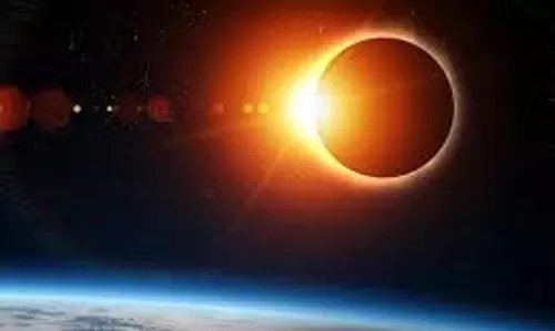 Surya Grahan 2025: शनि के नक्षत्र में लगेगा साल का पहला सूर्य ग्रहण, जानें देश-दुनिया पर क्या होगा इसका असर Surya Grahan 2025: शनि के नक्षत्र में लगेगा साल का पहला सूर्य ग्रहण, जानें देश-दुनिया पर क्या होगा इसका असर