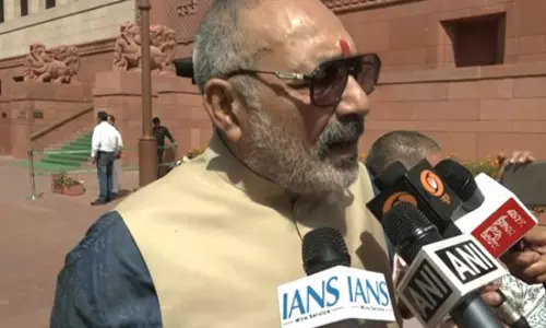 ममता बनर्जी का विदेश में भारत को अपमानित करना बहुत ही दुर्भाग्यपूर्ण : गिरिराज सिंह ममता बनर्जी का विदेश में भारत को अपमानित करना बहुत ही दुर्भाग्यपूर्ण : गिरिराज सिंह