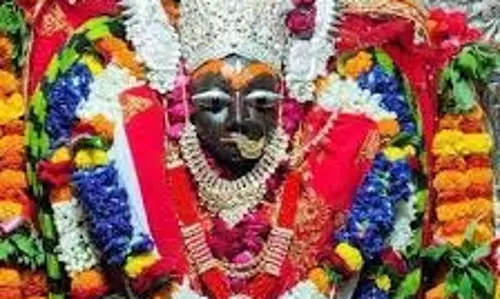 Chaitra Navratri 2025 : इस मंदिर में रोज होता है चमत्कार