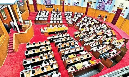 मुख्यमंत्री माझी ने शिक्षकों की भर्ती को प्राथमिकता दी