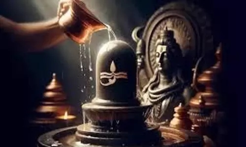 April Pradosh Vrat 2025 Date: अप्रैल में कब रखा जाएगा प्रदोष व्रत? जानें तिथि और पूजा का शुभ मुहूर्त