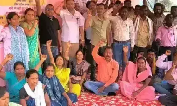 Balrampur: कुसमी ब्लॉक में पंचायत सचिवों की हड़ताल जारी