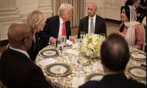राष्ट्रपति Trump ने इफ्तार डिनर का आयोजन किया, कहा हम मुस्लिम समुदाय से किए गए अपने वादों को निभा रहे हैं