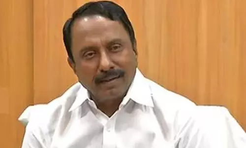 Tamil Nadu: सेनगोट्टैयन की अचानक दिल्ली यात्रा Tamil Nadu: सेनगोट्टैयन की अचानक दिल्ली यात्रा