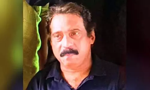 Kerala: पय्योली में ट्रेन की चपेट में आने से व्यापारी की मौत Kerala: पय्योली में ट्रेन की चपेट में आने से व्यापारी की मौत