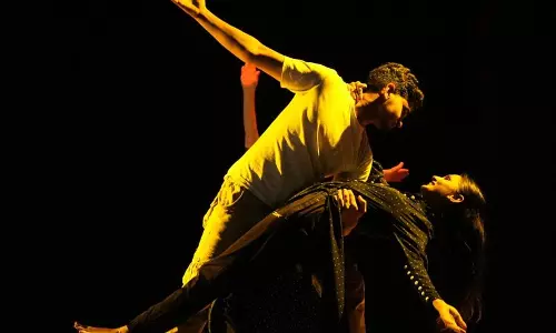 Haryana : एमडीयू में ‘रंग-रास’ थिएटर महोत्सव का आयोजन Haryana : एमडीयू में ‘रंग-रास’ थिएटर महोत्सव का आयोजन