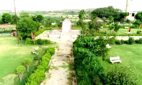 Mahendragarh जिले में नसीबपुर शहीद स्मारक परियोजना में देरी हो रही