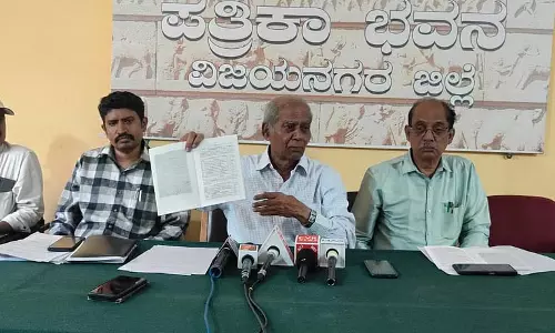 कुमारस्वामी ने गोमला की 14 एकड़ नहीं बल्कि 71 एकड़ जमीन पर अतिक्रमण किया: हिरेमठ