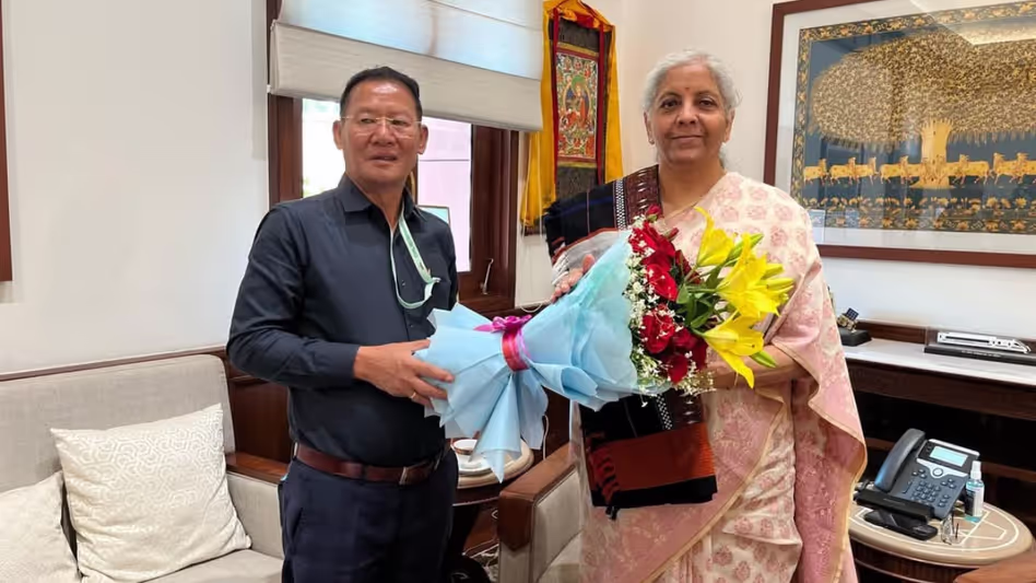 Arunachal के मंत्री ने केंद्रीय वित्त मंत्री के समक्ष वित्त पोषण संबंधी चुनौतियां उठाईं