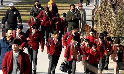 DSEK ने कश्मीर संभाग के लिए स्कूल समय में परिवर्तन का आदेश दिया