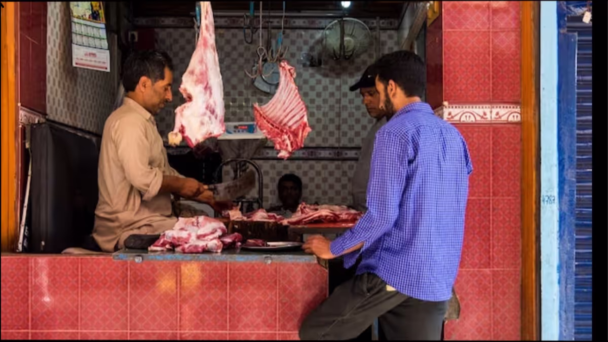 Sambhal: नवरात्रि में खुले में मीट बेचने वालों पर होगी कार्रवाई