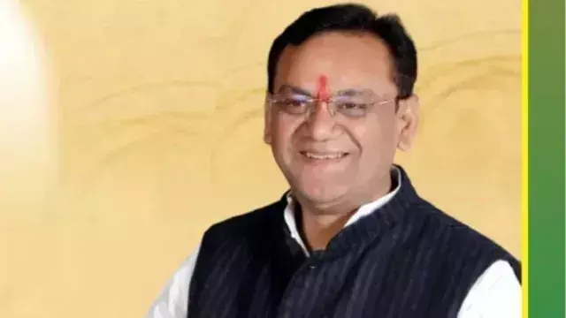 Meerut: लोकायुक्त शिकायत में जल शक्ति मंत्री दिनेश खटीक को क्लीन चिट मिली Meerut: लोकायुक्त शिकायत में जल शक्ति मंत्री दिनेश खटीक को क्लीन चिट मिली