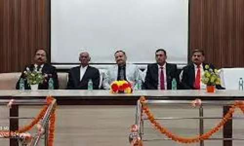 Shamli: न्यायमूर्ति अरुण कुमार देशवाल ने शामली न्यायालय परिसर का निरीक्षण किया Shamli: न्यायमूर्ति अरुण कुमार देशवाल ने शामली न्यायालय परिसर का निरीक्षण किया