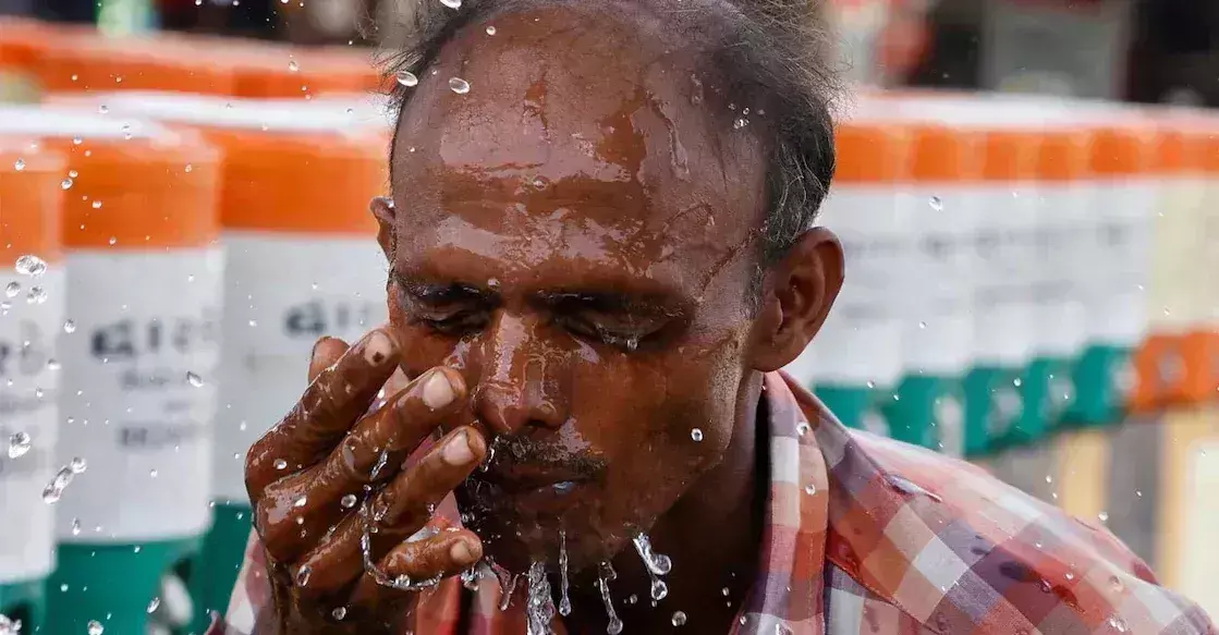 Kerala के मुख्यमंत्री ने बढ़ती गर्मी की चेतावनी दी, विभागों से संयुक्त कार्रवाई