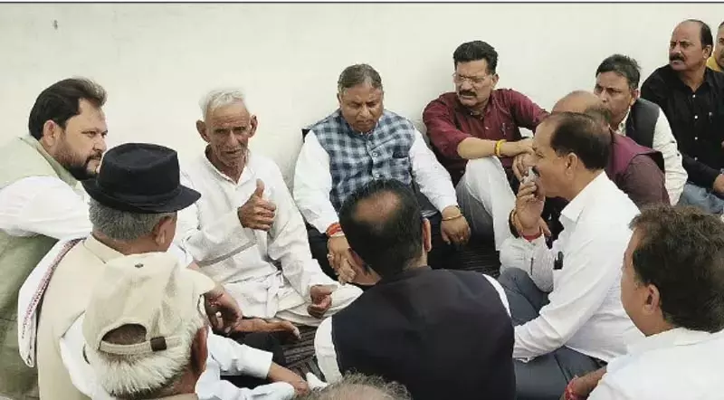 भाजपा नेता बलविंदर सिंह, जसवंत सिंह के अंतिम संस्कार में शामिल हुए भाजपा नेता बलविंदर सिंह, जसवंत सिंह के अंतिम संस्कार में शामिल हुए
