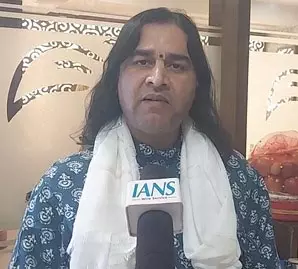 सरकार को वक्फ संशोधन विधेयक पर पीछे नहीं हटना चाहिए : देवकीनंदन ठाकुर सरकार को वक्फ संशोधन विधेयक पर पीछे नहीं हटना चाहिए : देवकीनंदन ठाकुर