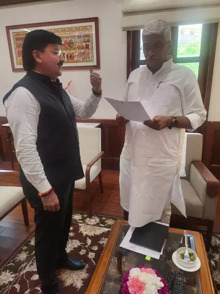 शिवसेना नेता राहुल शेवाले की मांग, अष्टविनायक मंदिरों को प्रसाद योजना में किया जाए शामिल शिवसेना नेता राहुल शेवाले की मांग, अष्टविनायक मंदिरों को प्रसाद योजना में किया जाए शामिल