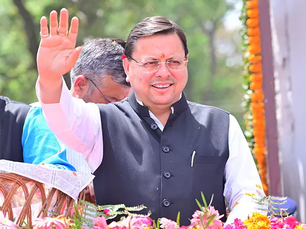 CM Dhami ने राज्य सरकार के सुशासन के तीन वर्ष पूरे होने के उपलक्ष्य में आयोजित कार्यक्रम में भाग लिया CM Dhami ने राज्य सरकार के सुशासन के तीन वर्ष पूरे होने के उपलक्ष्य में आयोजित कार्यक्रम में भाग लिया