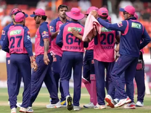 द्रविड़ ने CSK के साथ मुकाबले से पहले बल्लेबाजी लाइन-अप का बचाव किया द्रविड़ ने CSK के साथ मुकाबले से पहले बल्लेबाजी लाइन-अप का बचाव किया