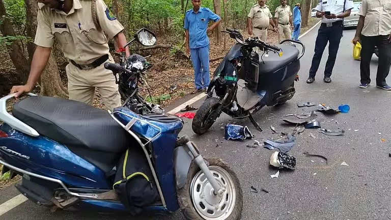 Valpoi में भीषण दुर्घटना में एक व्यक्ति की मौत, तीन गंभीर Valpoi में भीषण दुर्घटना में एक व्यक्ति की मौत, तीन गंभीर