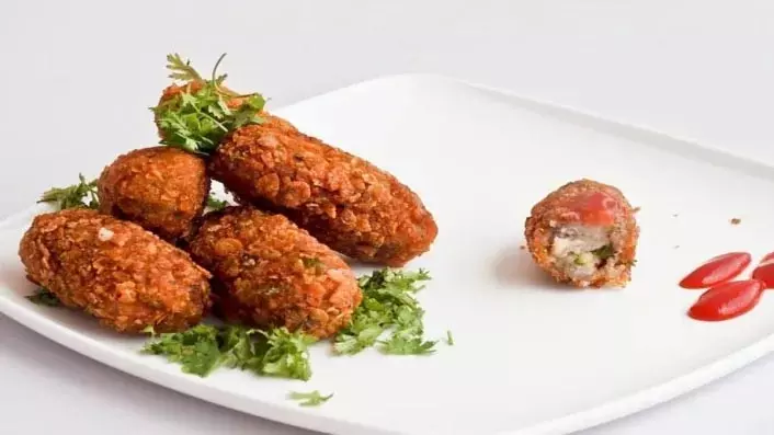 Office Mid Meals Recipe: ऑफिस में छोटी-मोटी भूख मिटाने के लिए इन दो मिड-मिल्स को आजमाएं Office Mid Meals Recipe: ऑफिस में छोटी-मोटी भूख मिटाने के लिए इन दो मिड-मिल्स को आजमाएं