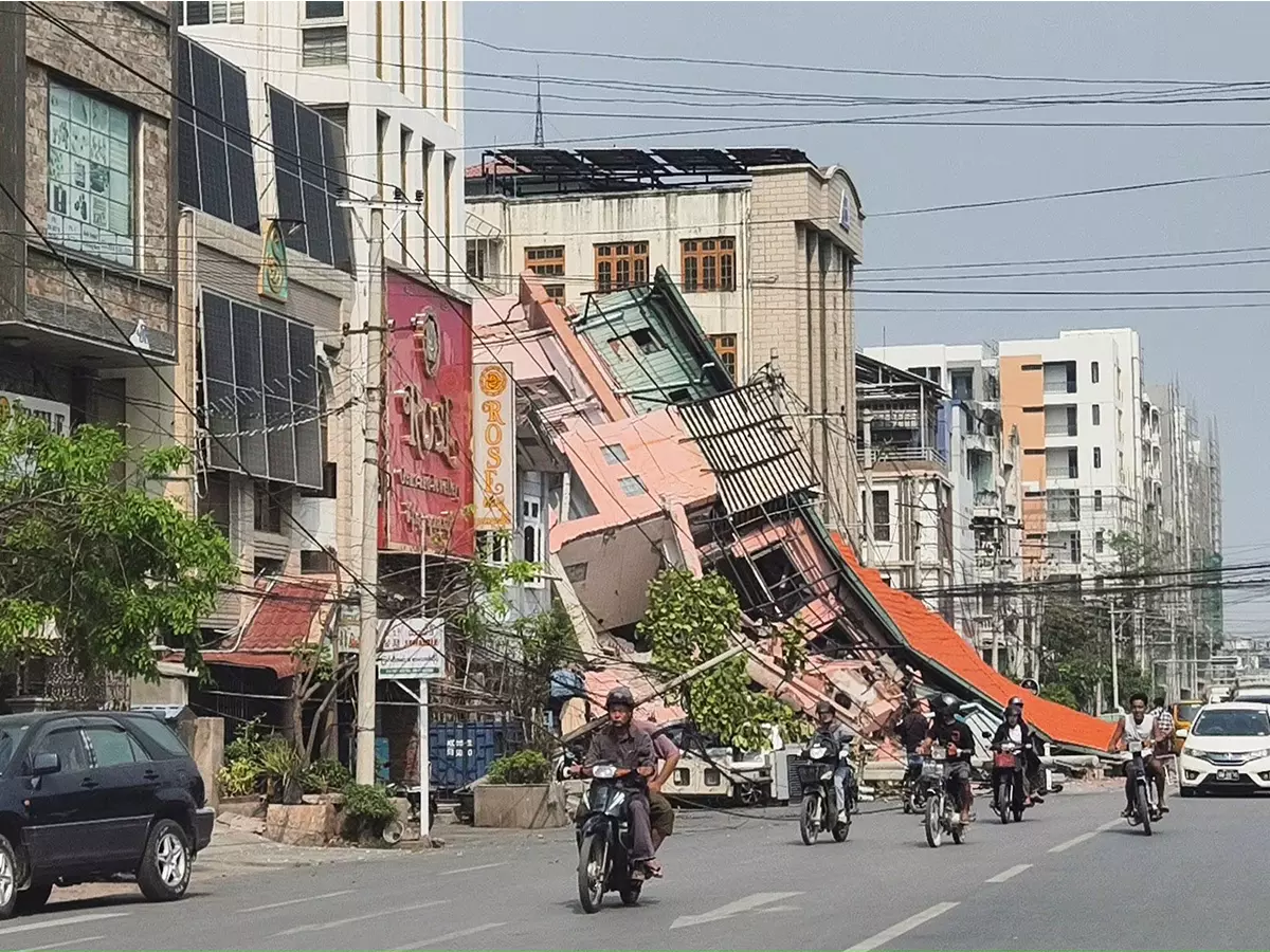 Myanmar earthquake: बचाव प्रयासों के बीच मरने वालों की संख्या 1,600 के पार Myanmar earthquake: बचाव प्रयासों के बीच मरने वालों की संख्या 1,600 के पार