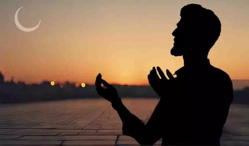 Eid Ka Chand: प्रेमियों और कवियों के लिए एक चिरस्थायी प्रेरणा Eid Ka Chand: प्रेमियों और कवियों के लिए एक चिरस्थायी प्रेरणा