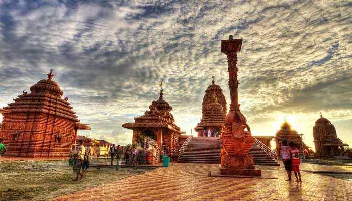 Assam: गुवाहाटी का 160 साल पुराना ऐतिहासिक महाफ़िज़खाना ध्वस्त, विरासत स्थल नष्ट Assam: गुवाहाटी का 160 साल पुराना ऐतिहासिक महाफ़िज़खाना ध्वस्त, विरासत स्थल नष्ट