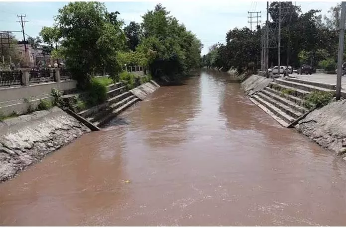 Jammu: 2 अप्रैल को सिंचाई नहरों में पानी छोड़ा जाएगा Jammu: 2 अप्रैल को सिंचाई नहरों में पानी छोड़ा जाएगा