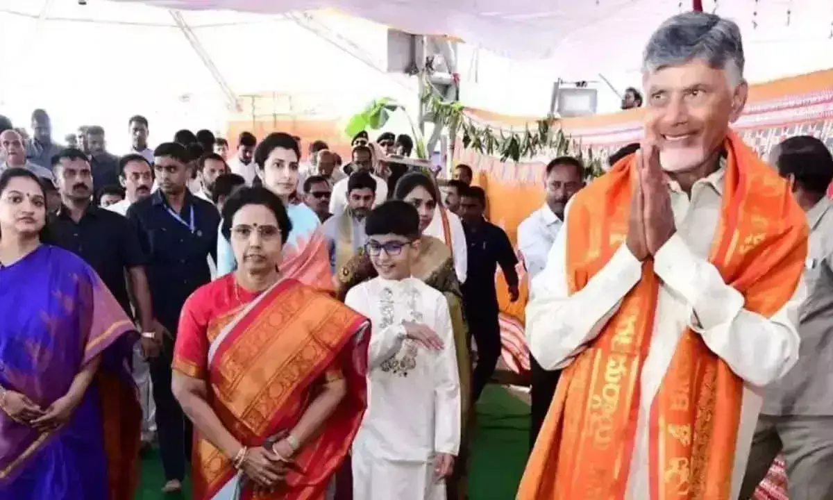 Andhra: सीएम चंद्रबाबू ने विजयवाड़ा में उगादी समारोह में भाग लिया