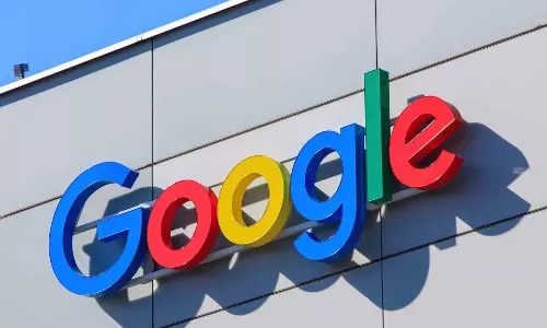 Google बना सहारा: 18 साल की उम्र में बेघर थी लड़की, पढ़े पूरी खबर Google बना सहारा: 18 साल की उम्र में बेघर थी लड़की, पढ़े पूरी खबर