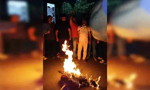 Hyderabad University में छात्रों और पुलिस के बीच झड़प, प्रदर्शन शुरू