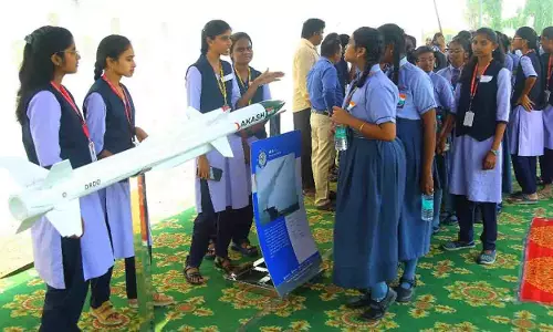 Telangana के होटलों में इंस्पायर इंडिया विज्ञान एवं तकनीकी प्रदर्शनी का आयोजन Telangana के होटलों में इंस्पायर इंडिया विज्ञान एवं तकनीकी प्रदर्शनी का आयोजन
