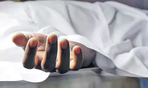 Andhra : मदकाशीर में दुखद घटना स्वर्ण व्यापारी के परिवार ने की आत्महत्या