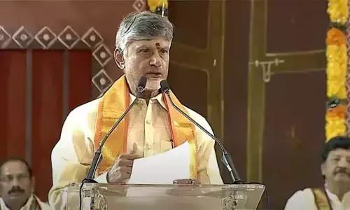 मेरा जीवन तभी सार्थक है जब मैं गरीबी को शून्य कर सकूं: CM Chandrababu मेरा जीवन तभी सार्थक है जब मैं गरीबी को शून्य कर सकूं: CM Chandrababu