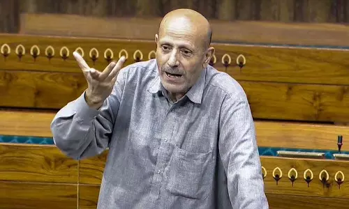 Jammu: राशिद की टीम ने जमीनी स्तर पर शिकायतों का समाधान किया Jammu: राशिद की टीम ने जमीनी स्तर पर शिकायतों का समाधान किया