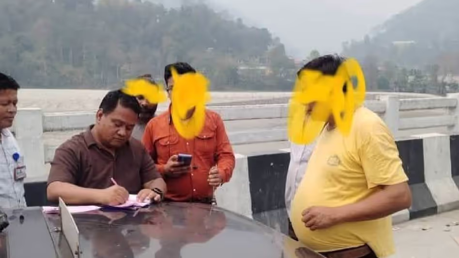 Sikkim के अटल सेतु के पास सार्वजनिक स्थान पर पेशाब करने पर यात्रियों पर जुर्माना लगाया गया