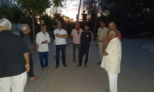 Alwar: उपखंड अधिकारी ने जलदाय विभाग की टीम के साथ अलसुबह फील्ड निरीक्षण