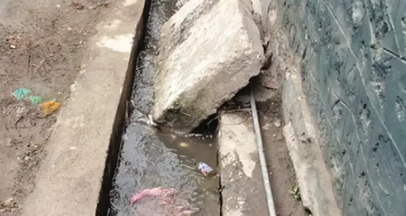 बांदीपुरा की पुरानी जल निकासी व्यवस्था बिना रखरखाव के हो रही ध्वस्त बांदीपुरा की पुरानी जल निकासी व्यवस्था बिना रखरखाव के हो रही ध्वस्त